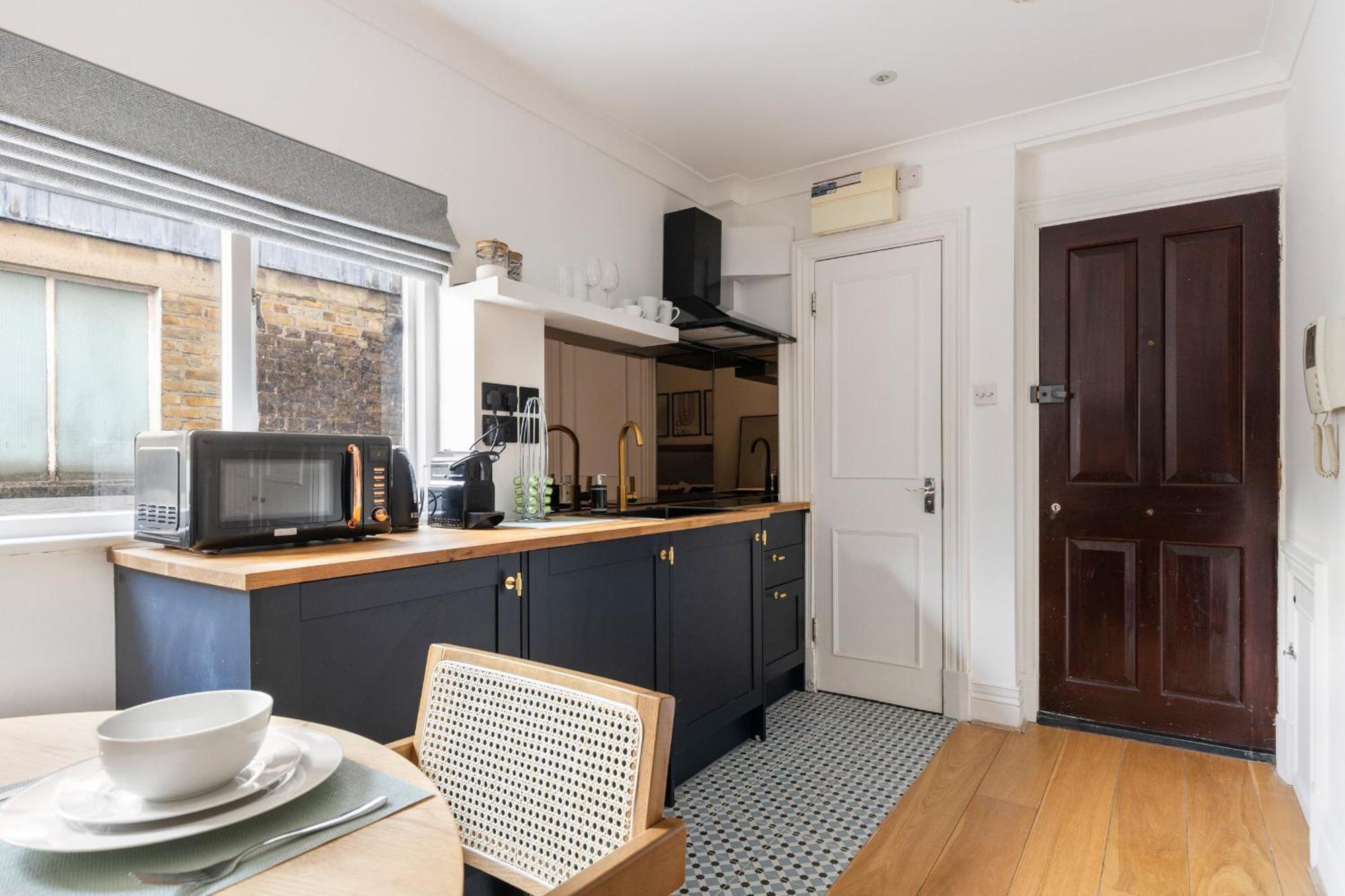 Luxurious Studio Retreat - La Reserve Knightsbridge ลอนดอน ภายนอก รูปภาพ